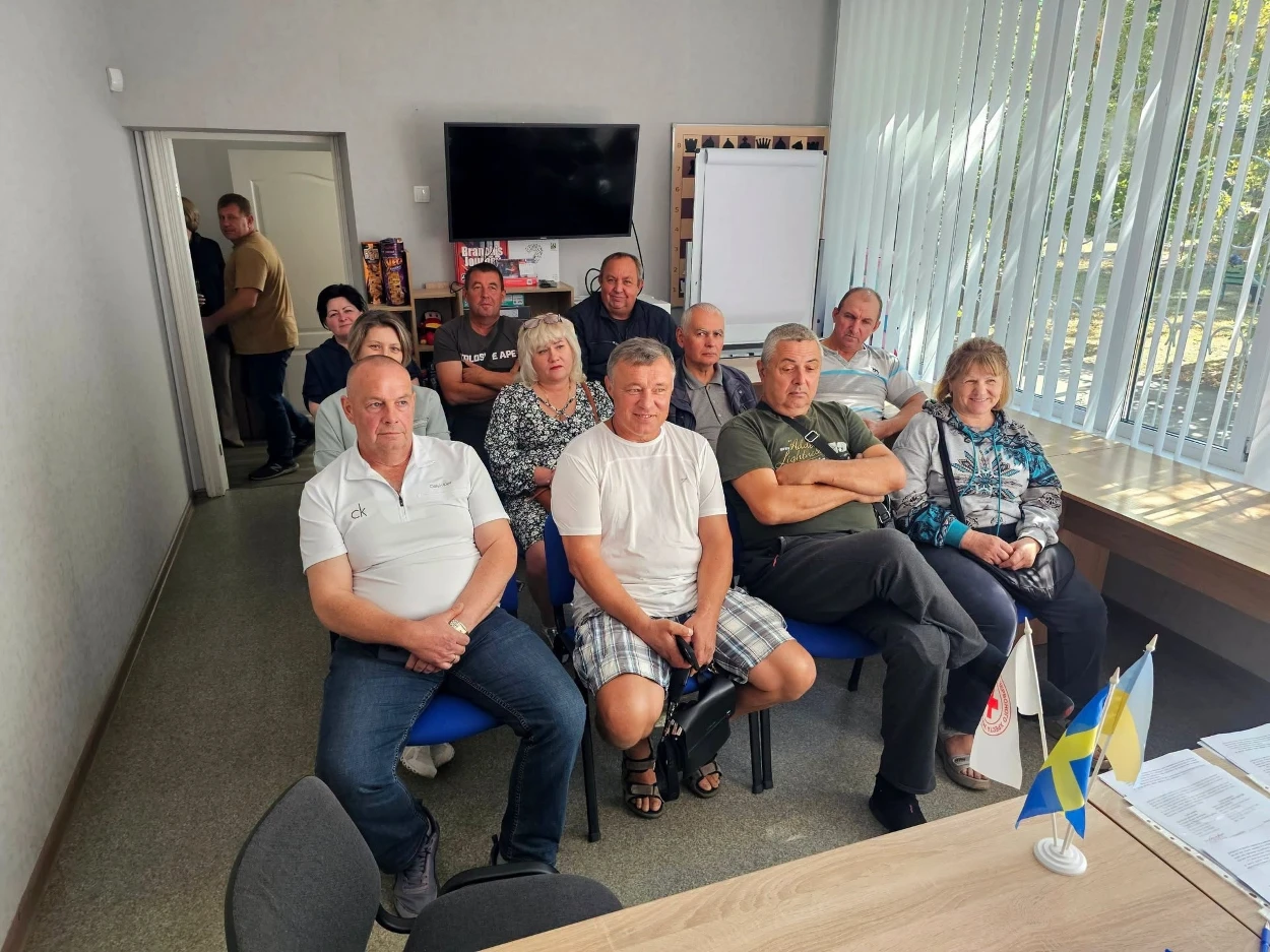 12 підприємців Шосткинської громади отримали гранти по 120 тисяч гривень від Червоного Хреста