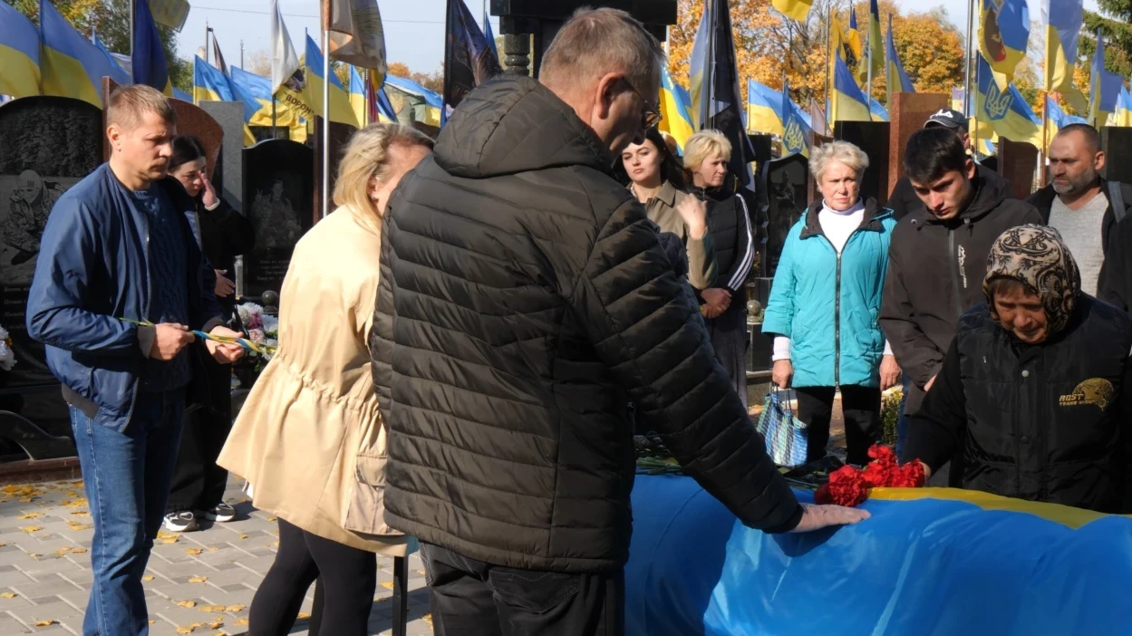 Навжди 30: Шосткинщина попрощалася із захисником України Миколою Коржем