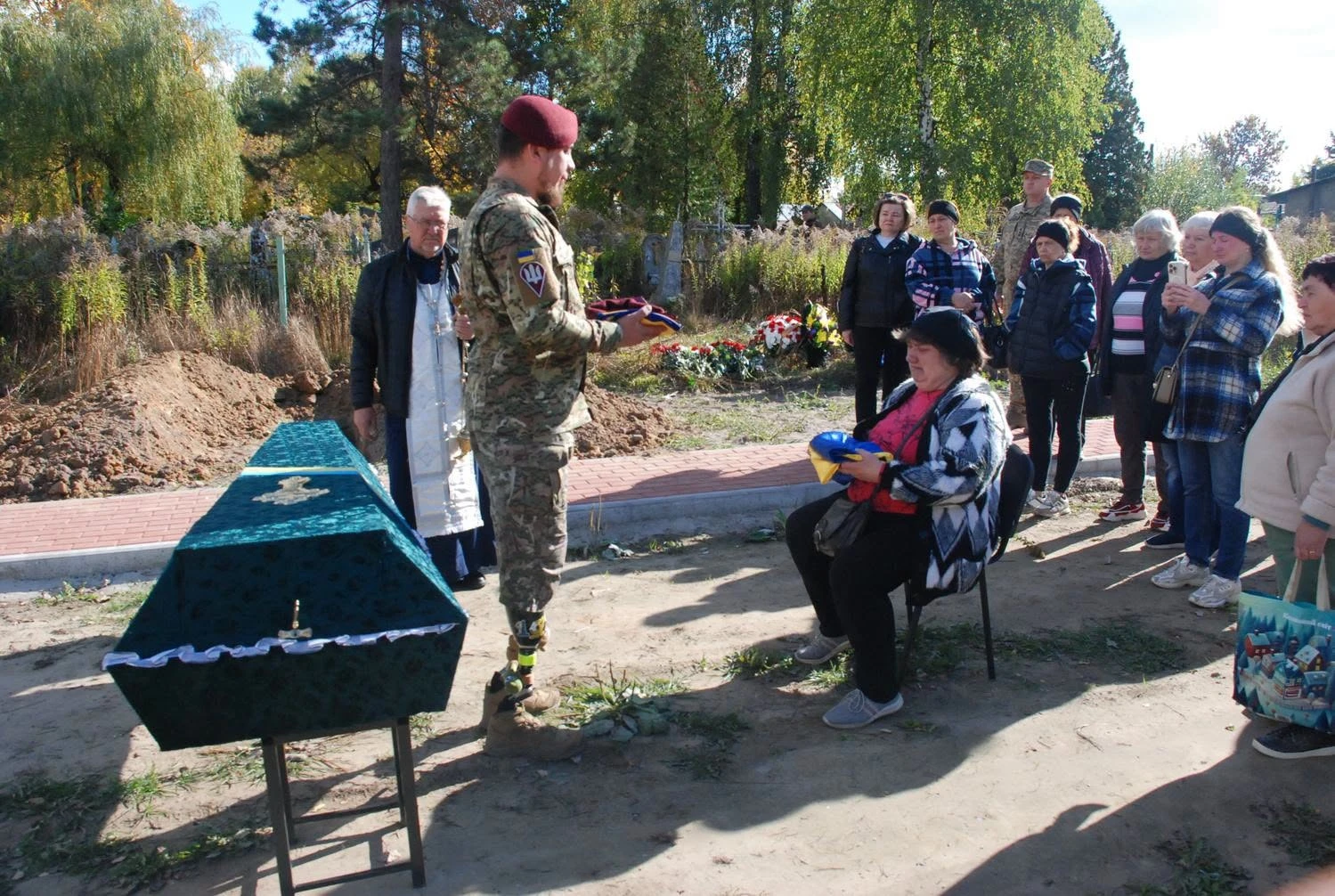 На щиті до рідної Шостки повернувся воїн 80-ї ОДШБр Олександр Савченко