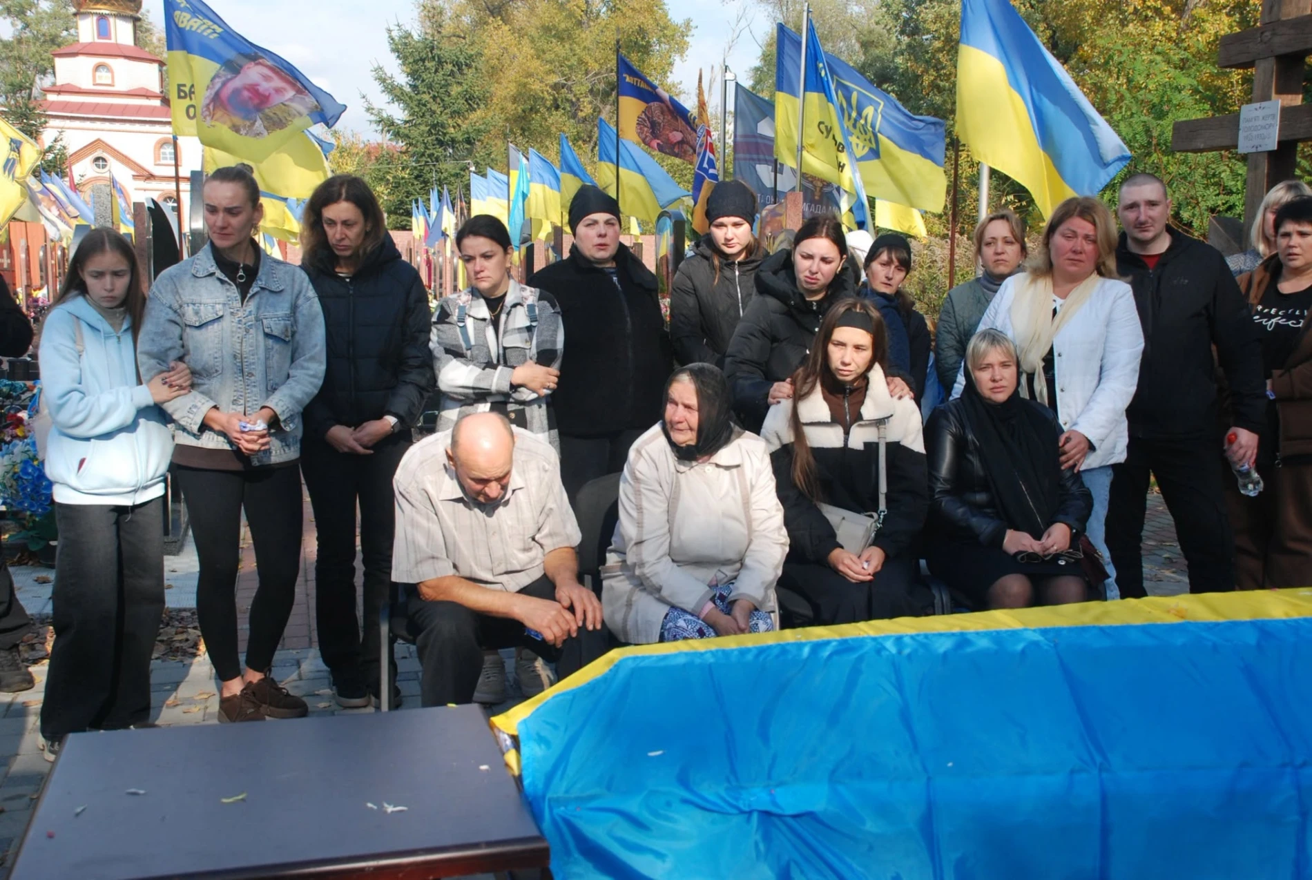 Накрив собою відхід побратимів під Бахмутом: Шосткинська громада попрощалася з розвідником