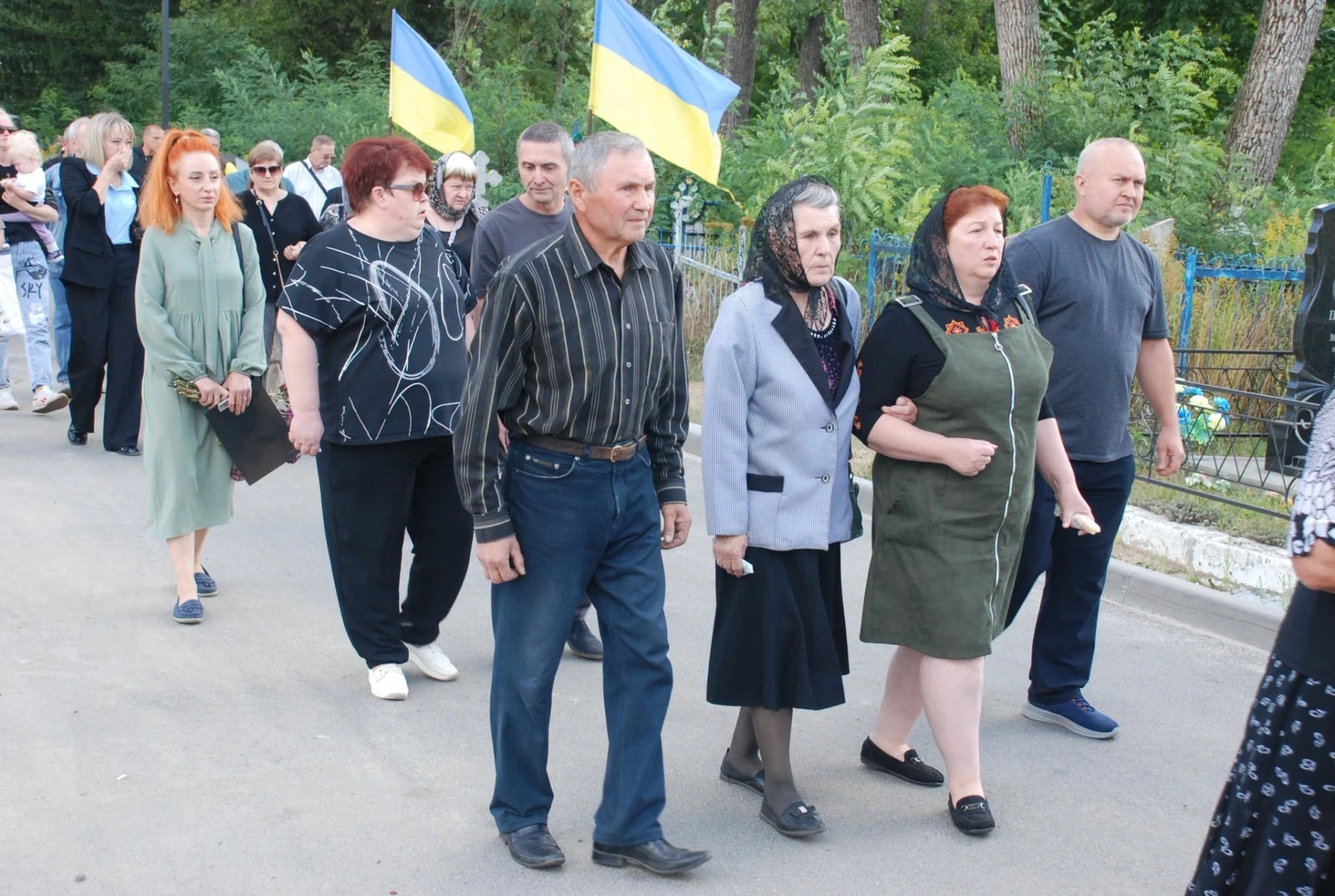 Рік вважався безвісти зниклим: Шосткинська громада попрощалася з Героєм Олександром Жидковим