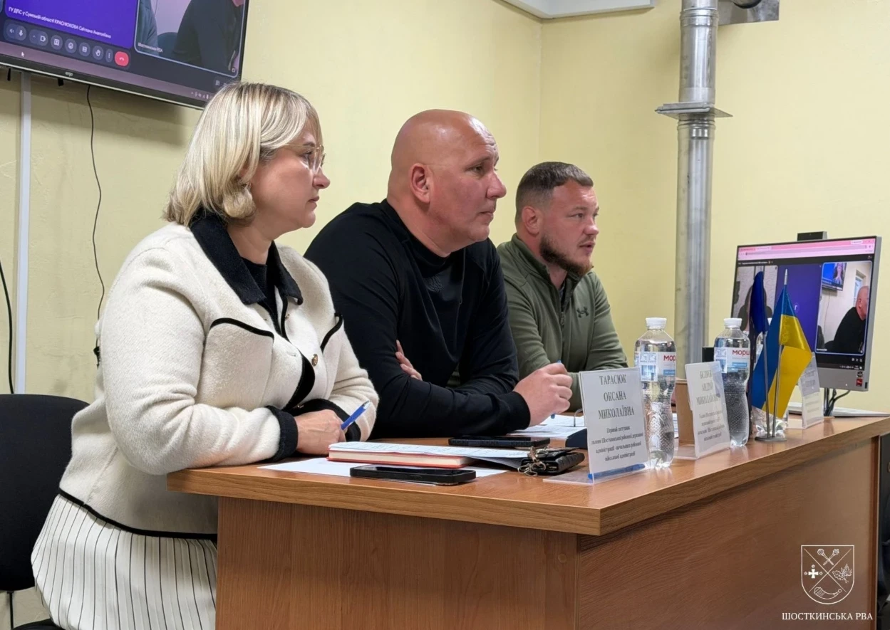 Безпека, спротив та підтримка ветеранів: Андрій Бєляєв зустрівся з громадськістю Шосткинщини