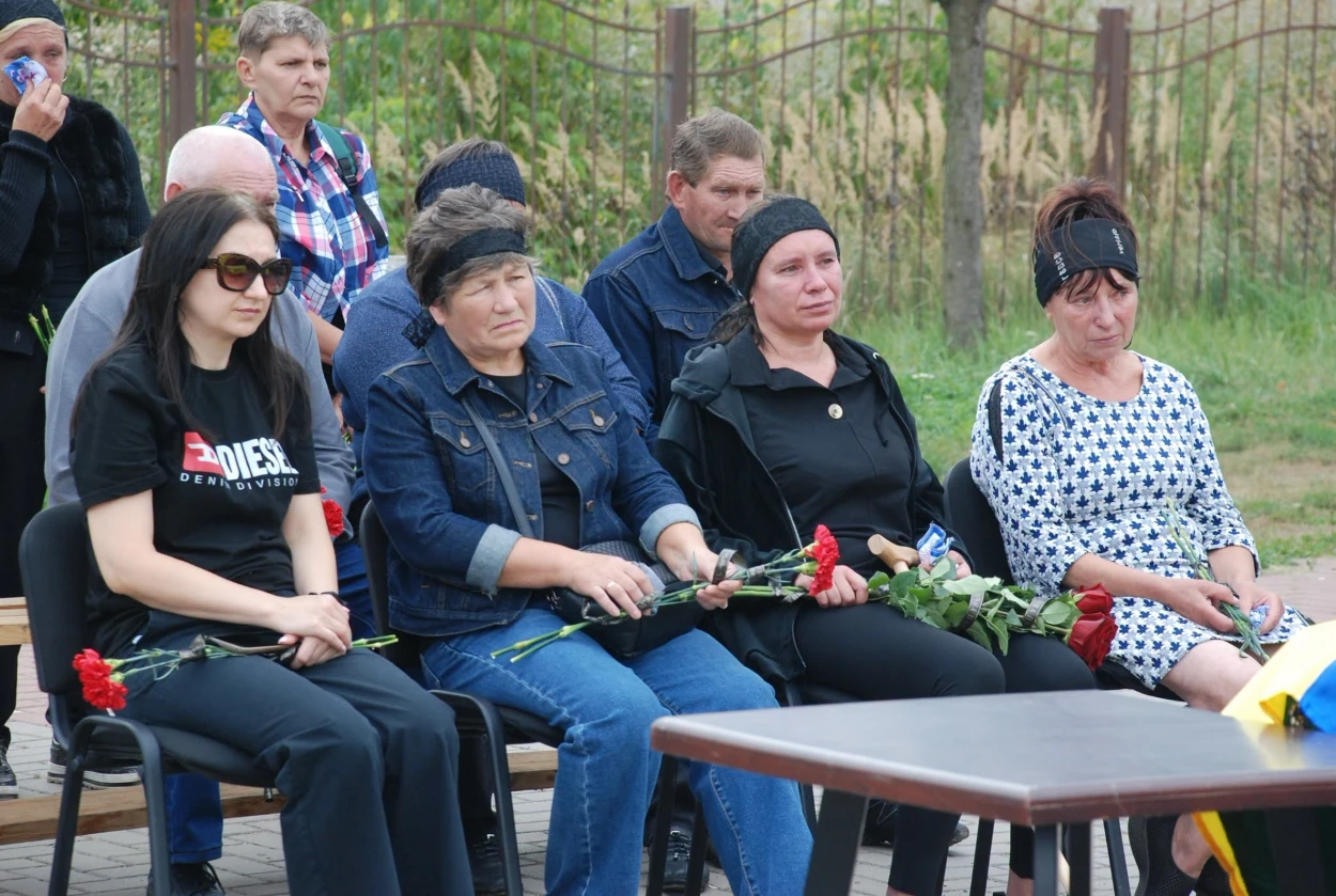 «Мріяв повести донечку до першого класу»: Вороніж попрощався із загиблим прикордонником