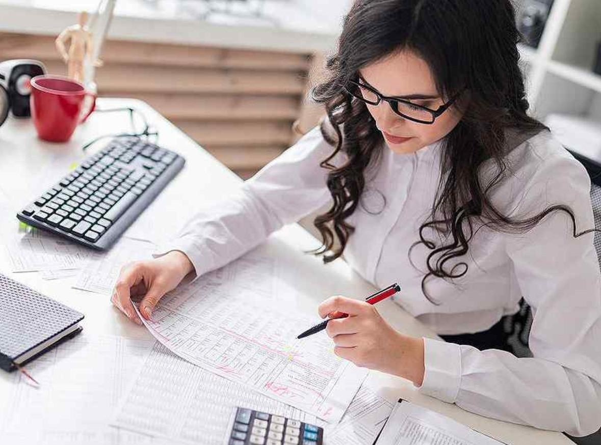 Посівна під обстрілами та дефіцит бухгалтерів: як живе Шосткинська громада в умовах війни