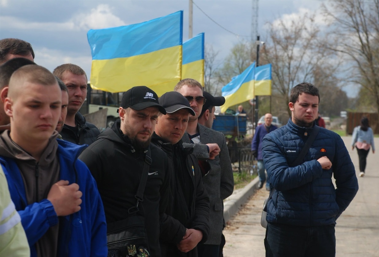 Служив у складі роти «Шквал», мав позивний «АКАБ»: у Шостці попрощалися із захисником