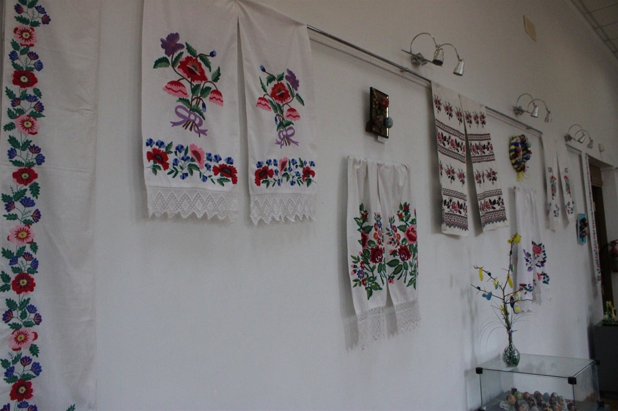 Понад 260 шедеврів: у Шосткинському краєзнавчому музеї відкрили «Писанковий розмай»