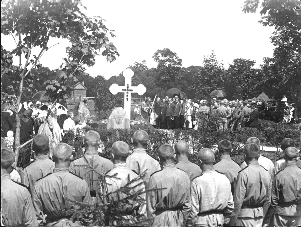 Шостка. Братське поховання загиблих під час вибуху в&nbsp;1915 р.на Шосткинському пороховому заводі (нині КЗ «Зірка)