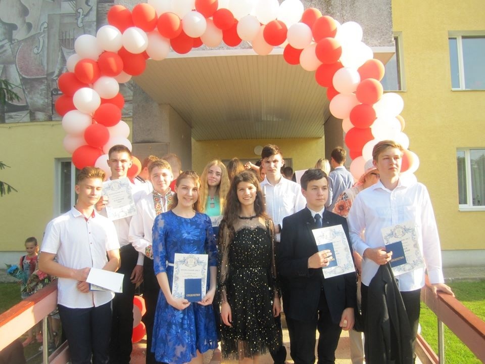 Випускники 