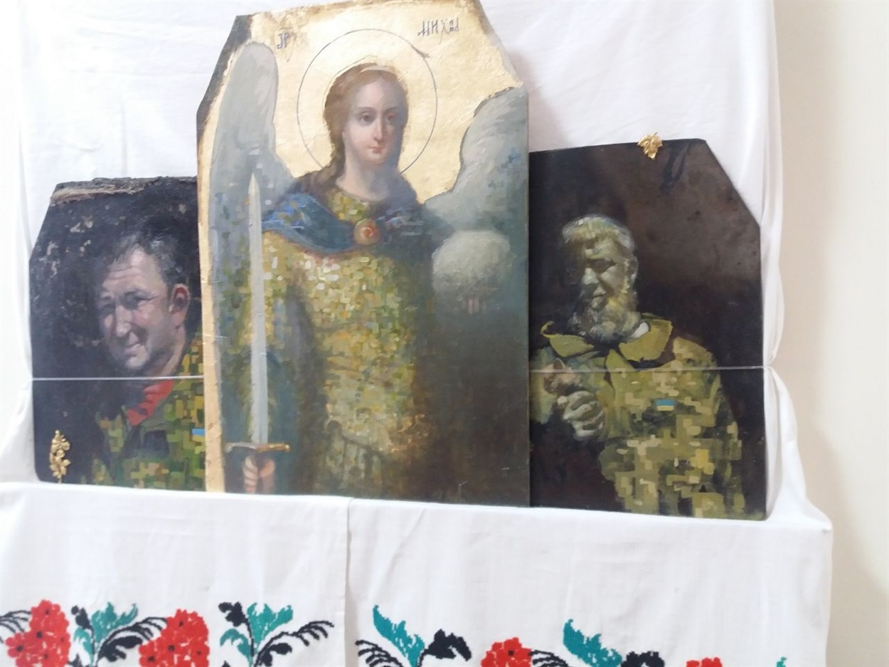 Артем Погрібний , триптих "Бронік"