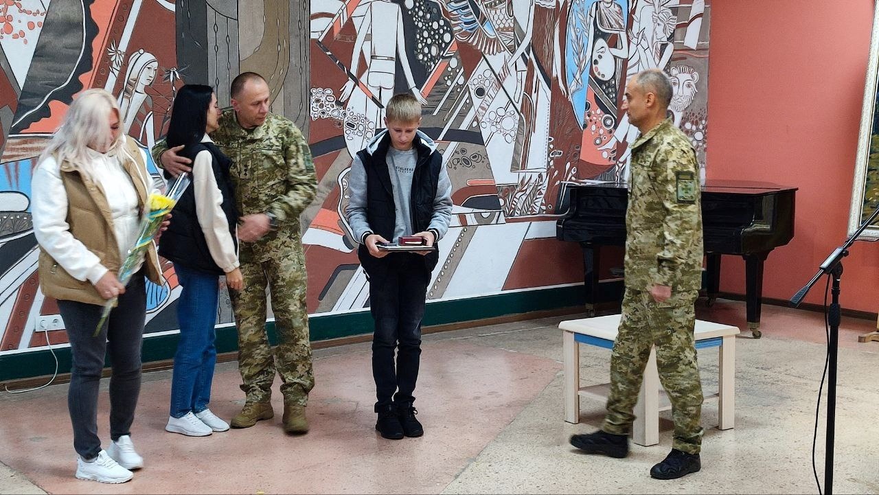 Назавжди в строю: Шостка вшанувала пам’ять прикордонників, які загинули, захищаючи кордони України