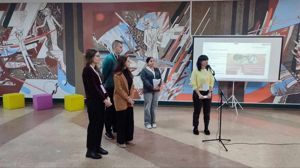 Анжела Висоцька та ініціативна молодь