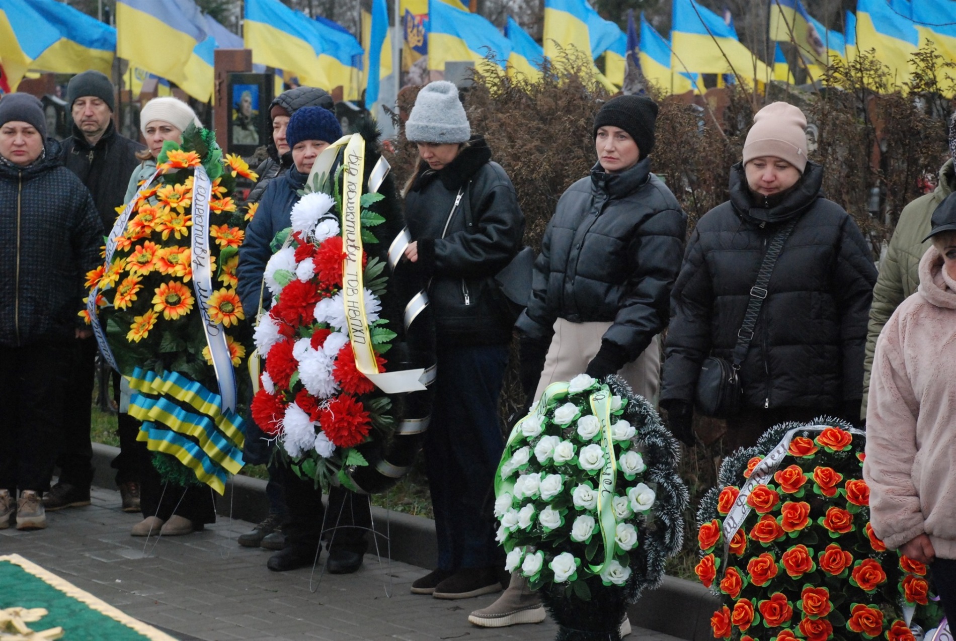 Шостка провела в останню путь свого захисника, який майже рік вважався зниклим безвісти