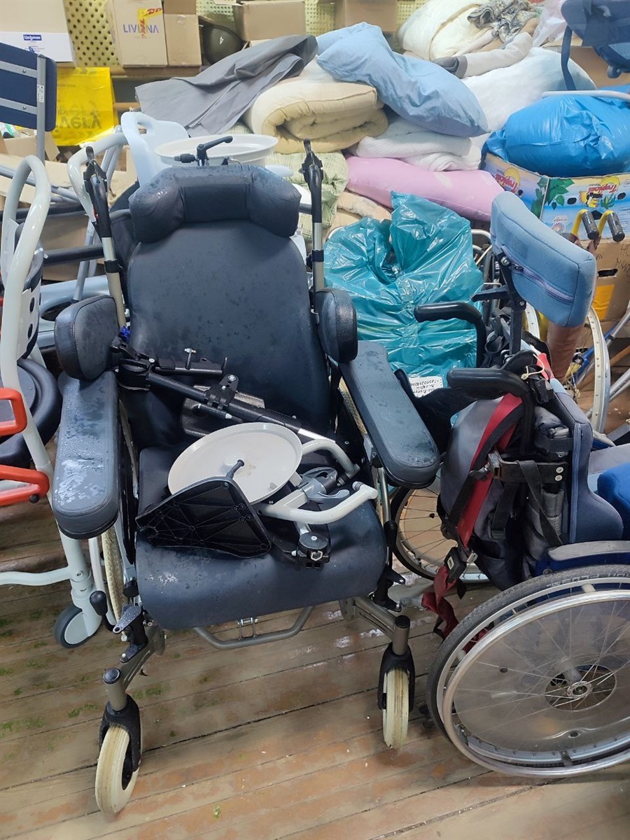 Земляки з Німеччини та фонд Helpchain передали Шостці гуманітарну допомогу