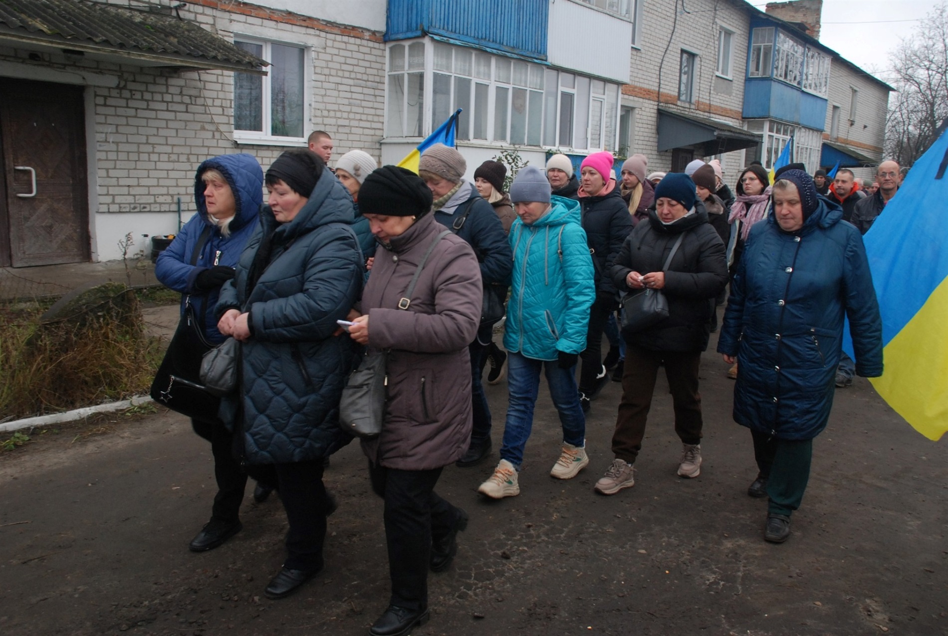 Герой, який довго вважався зниклим безвісти, повернувся додому на щиті