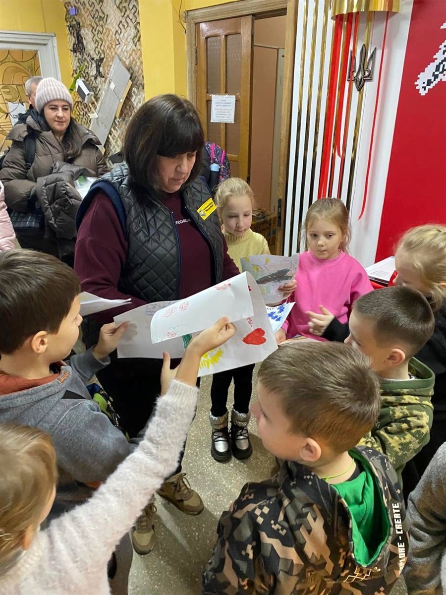 «Друга лінія фронту»: Шостка дякує волонтерам, які не опускають руки, як би важко не було
