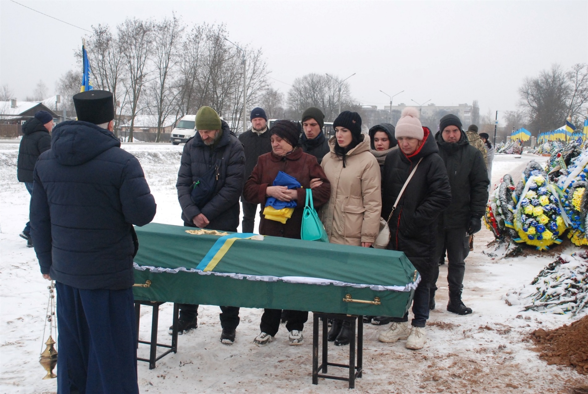 На Аллеї Слави у Шостці в останню путь провели навідника механізованої роти