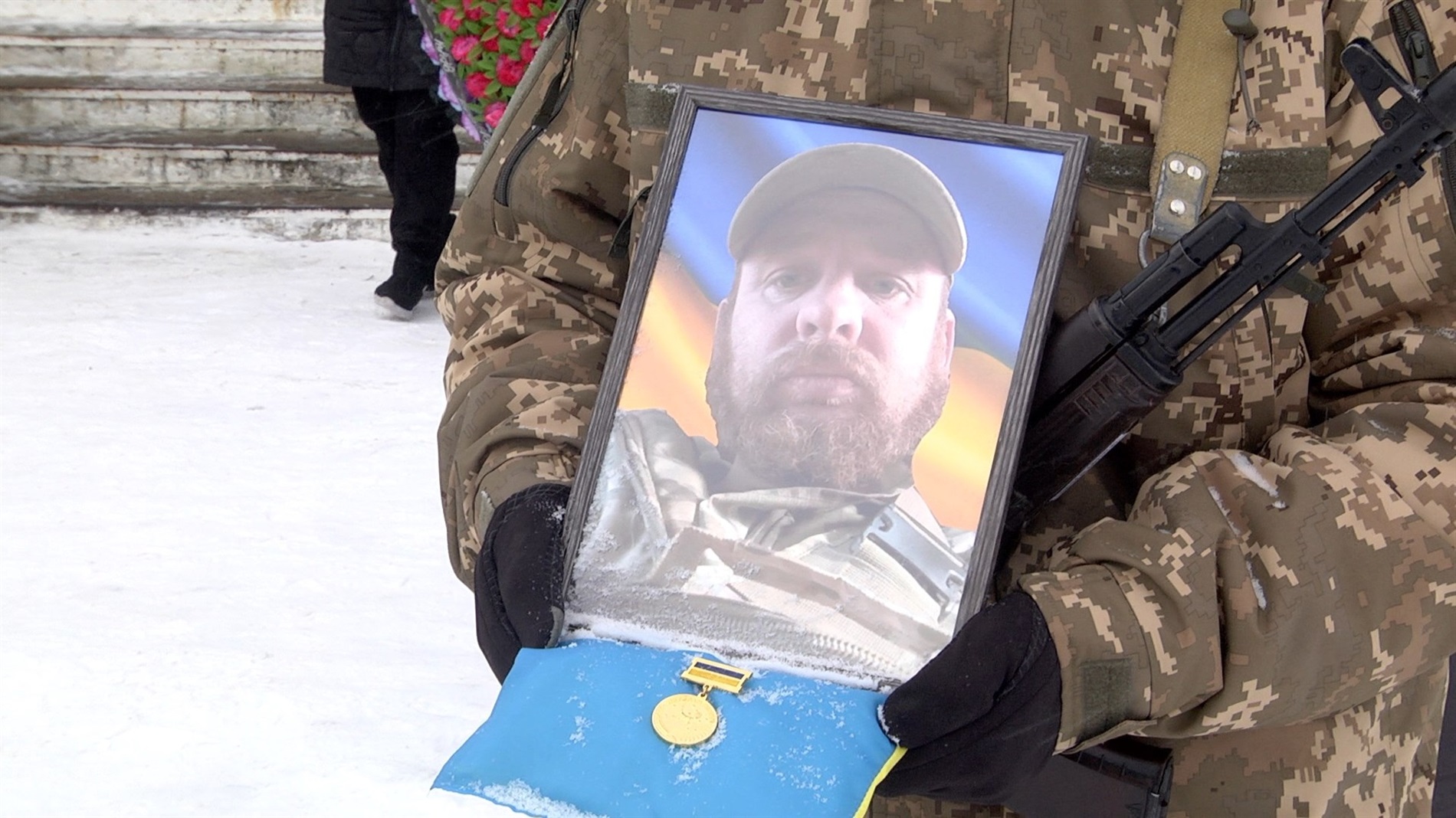 Мріяв визволити рідний Крим: у Ковтуново провели в останню путь воїна-штурмовика «Крима»