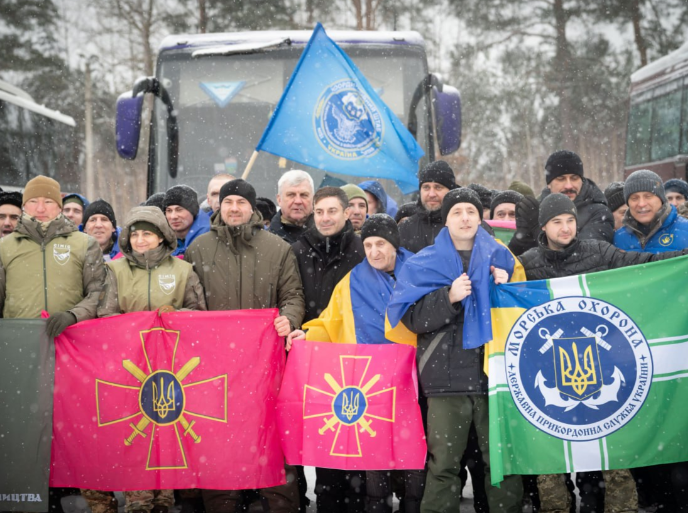 Три роки очікування: воїн 58-ї бригади повернувся до Шосткинської громади після полону