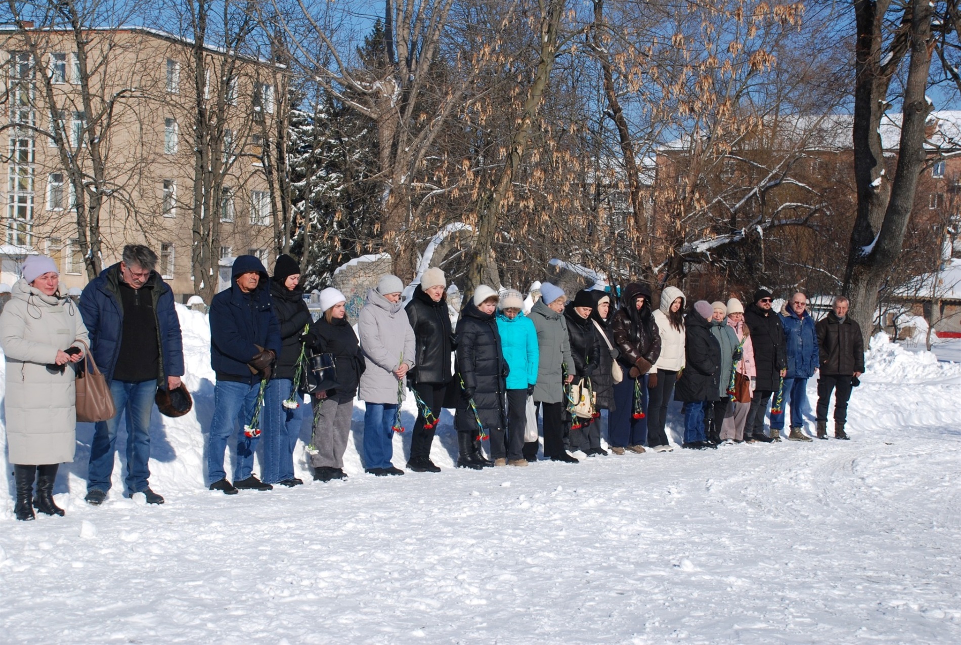 Через два роки очікувань Герой повернувся «на щиті». Шосткинщина попрощалась зі своїм захисником