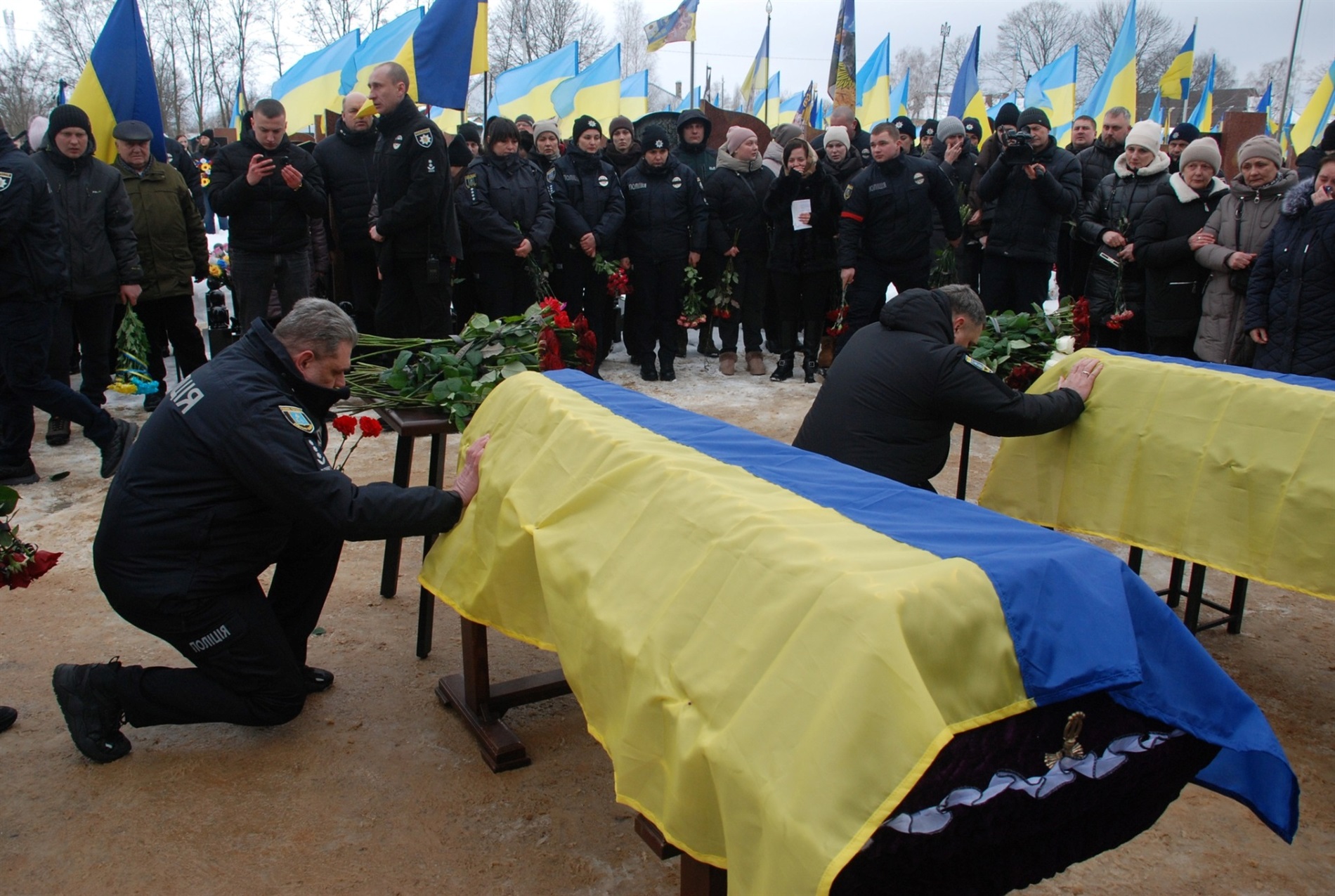 Чорний день для громади: у Шостці відбулося найтрагічніше прощання на Алеї Слави