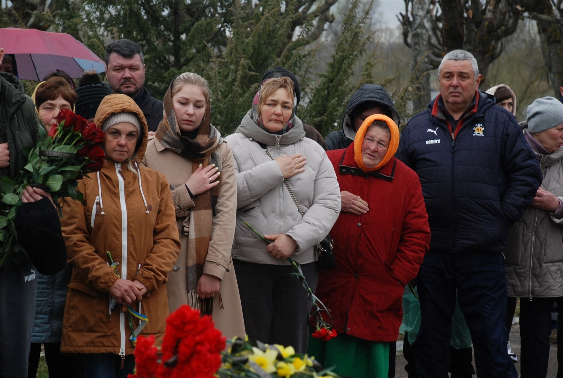 У селі Клишки поховали прикордонника, який загинув на Великдень на Сумщині