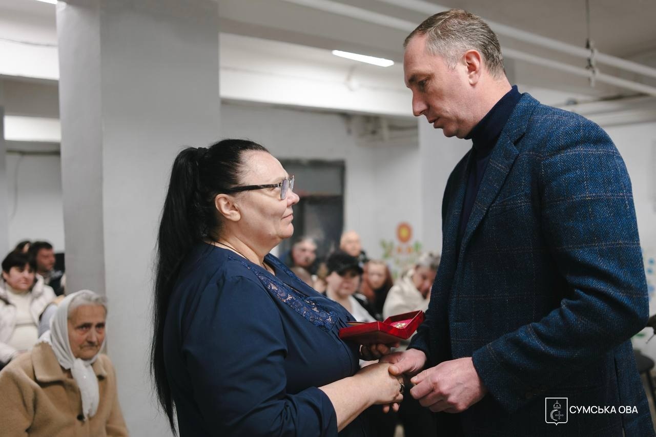 Незгасна пам’ять Шосткинщини: 12 полеглих захисників нагороджено орденами «За мужність» (посмертно)