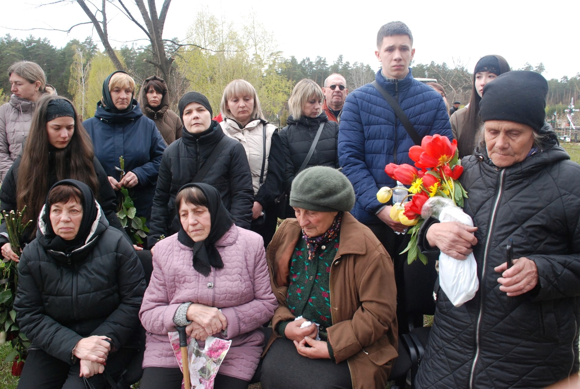 Після двох років невідомості: Шостка попрощалася з добровольцем з позивним 
