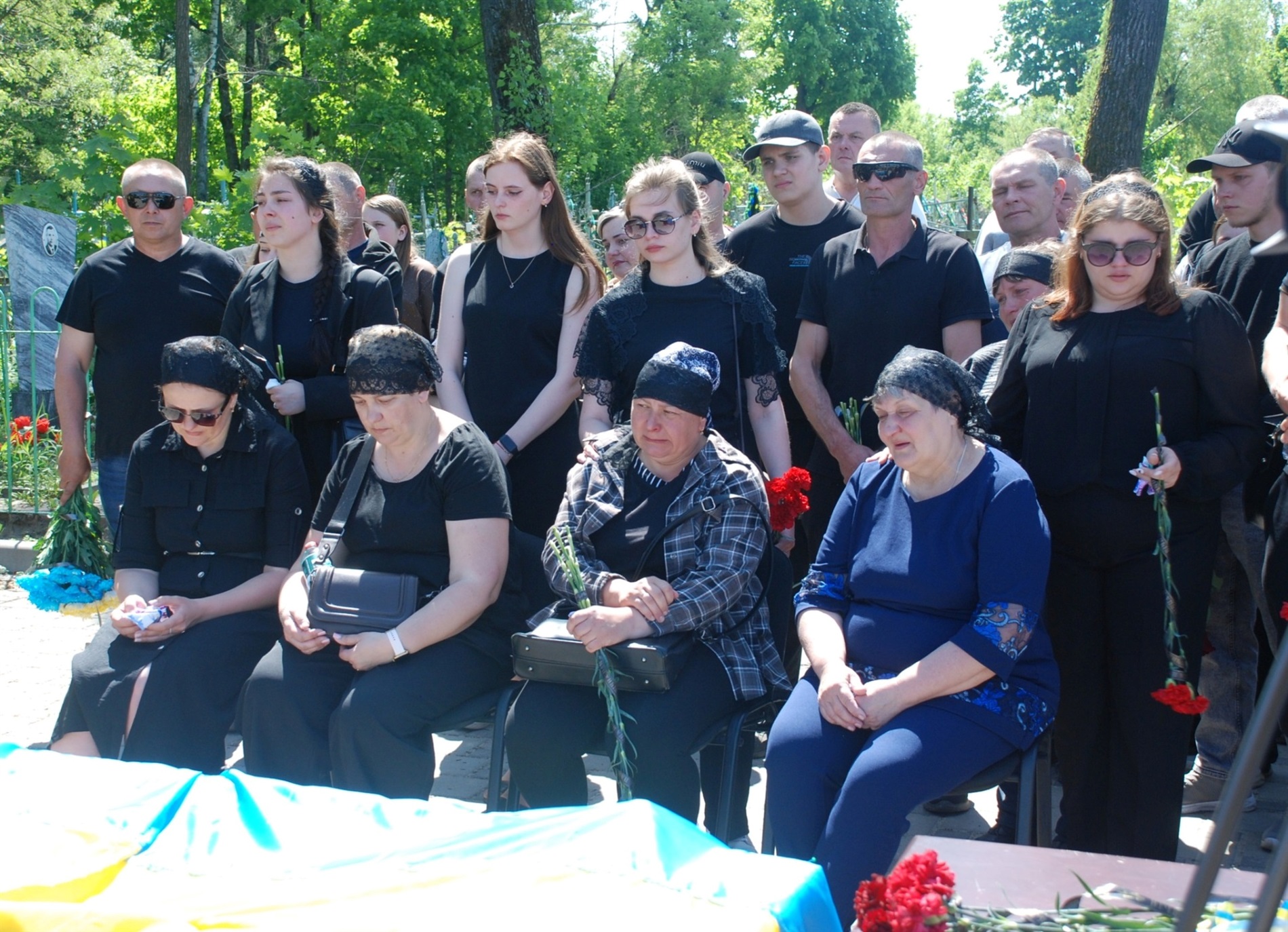 У День Героїв Шосткинщина попрощалася з двома нацгвардійцями, які разом загинули