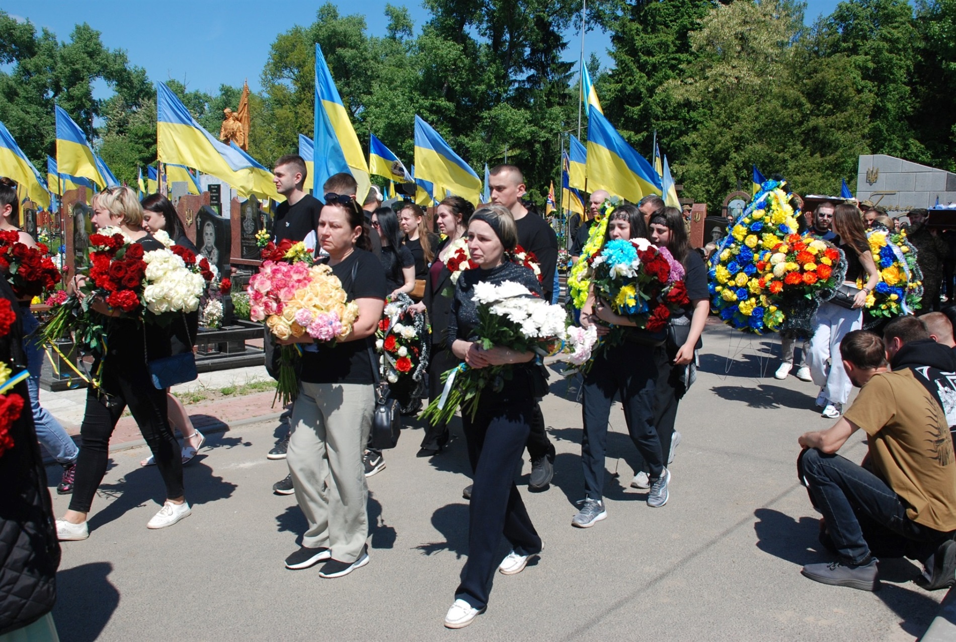 Їх поховали в один день на Алеї Слави: Шостка прощається з оборонцями рідного краю