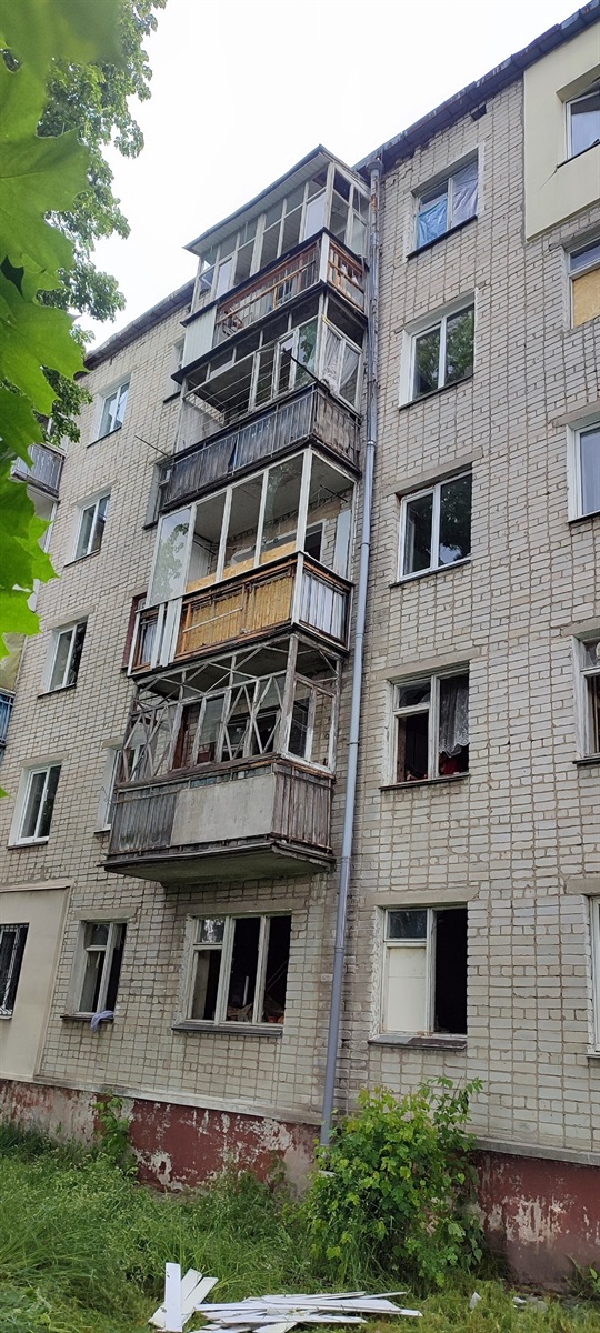 Удар по Шостці: знищено вокзал, понівечено будинки, а бізнес підраховує збитки (відео)