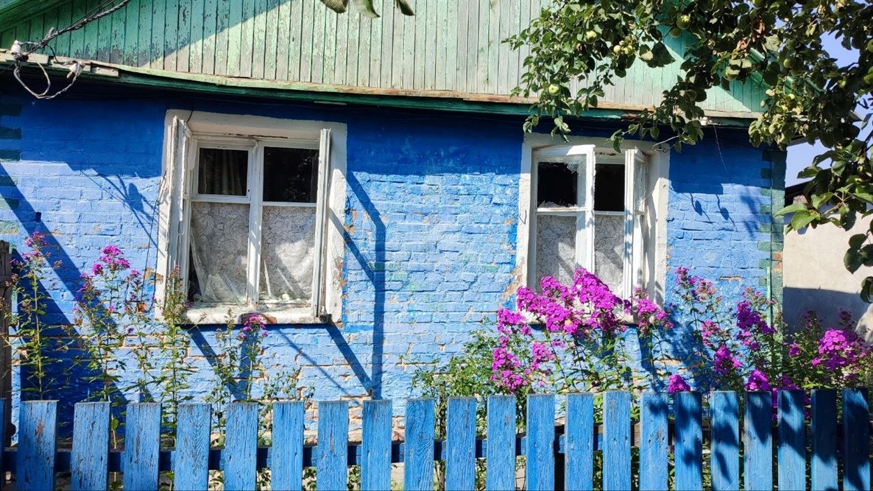 Нічна авіаатака на Шостку: 63-річна пенсіонерка лишилася без житла, пошкоджено ще вісім осель