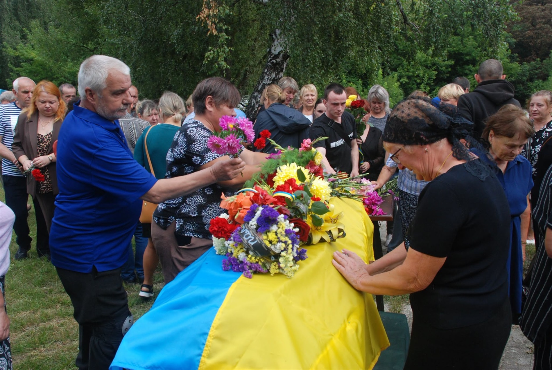 У рідній Гамаліїївці провели в останню путь воїна, який майже рік вважався зниклим безвісти