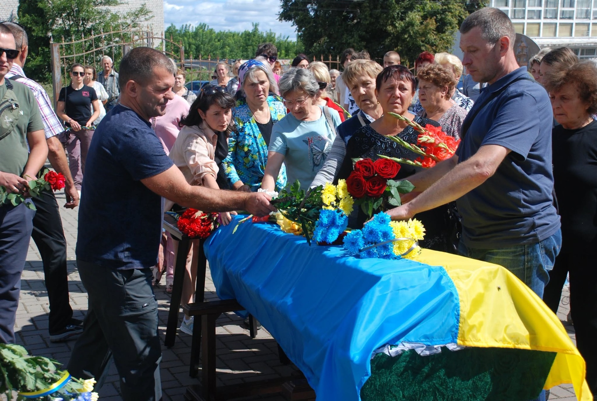 Від капітана футбольної команди до захисника Батьківщини: історія життя та подвигу Олександра Редька