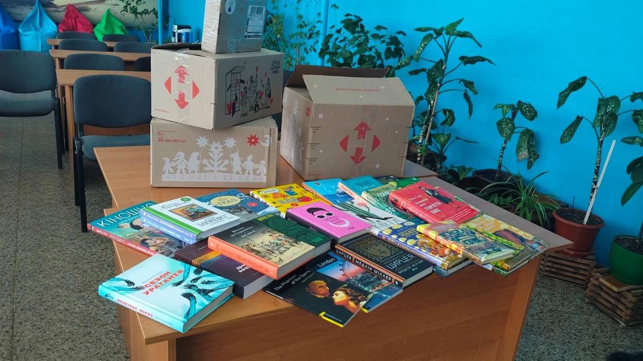 Відродження з попелу: Шосткинська громада збирає нову бібліотеку після ворожої атаки