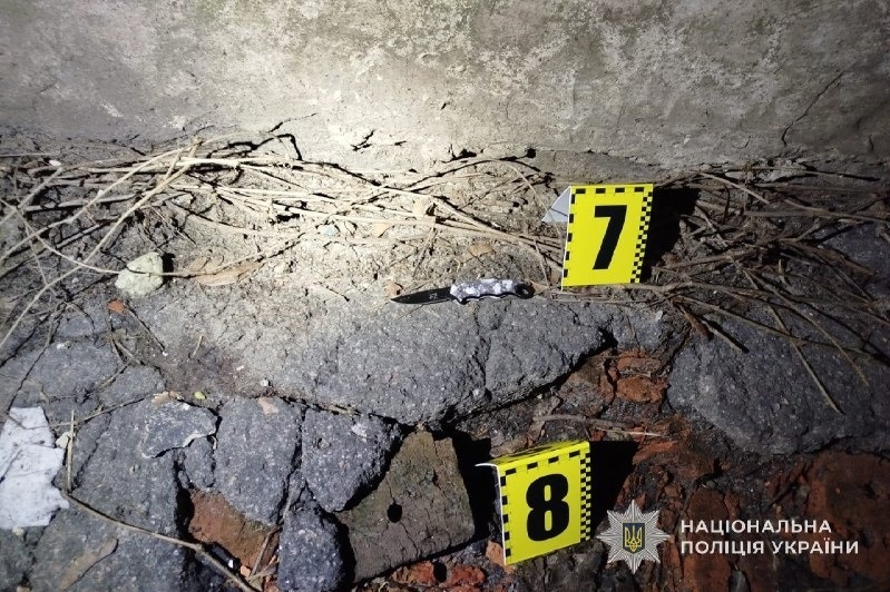 Наздогнав і вдарив ножем: поліція Шостки розкрила зухвале вбивство за гарячими слідами